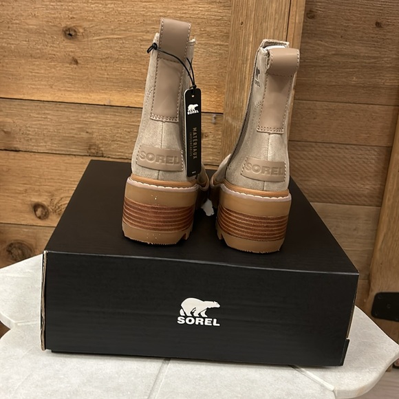 Sorel Joan Now Chelsea - Omega Taupe, Gum 2 - Picture 2 of 3